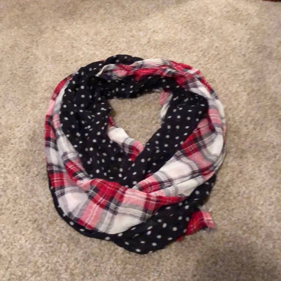 Multi patterned infinity scarf - Picture 3 of 3